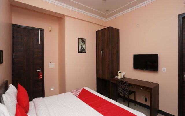 OYO 4026 Royal Inn