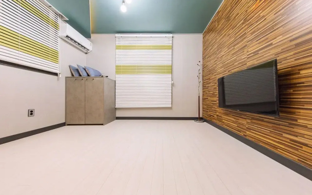 Summer Story Pension