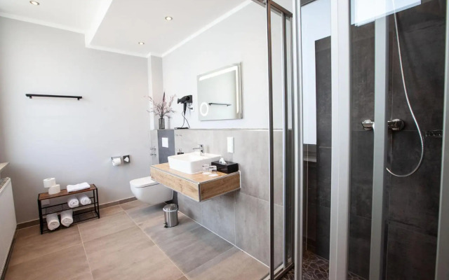 Elens Hotel