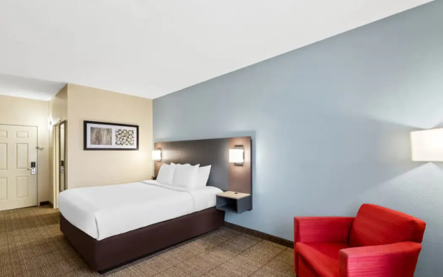 Quality Inn and Suites Springfield Southwest near I-72