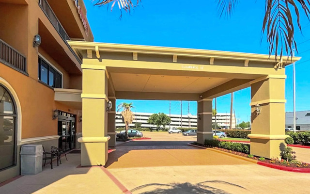 Comfort Suites Westchase Houston Energy Corridor