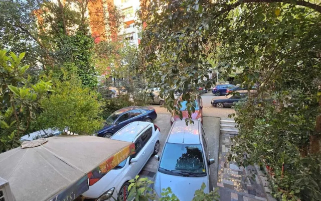 Tirent Apartment-Cozy 2-Bedroom Stay in Don Bosko