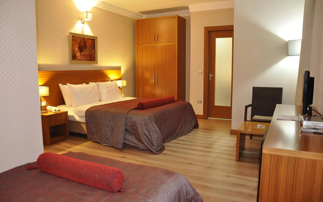 Island Hotel