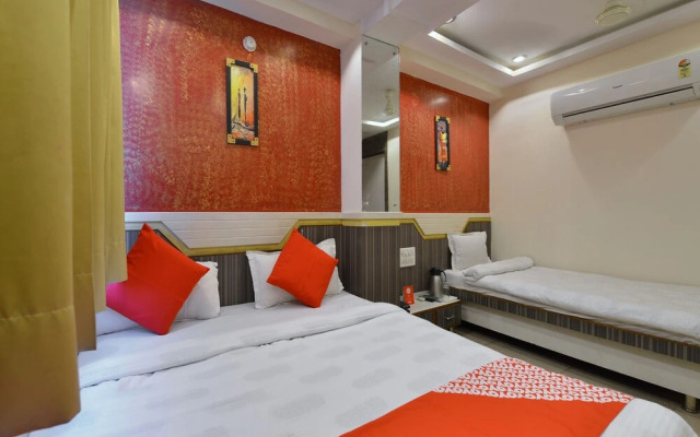 OYO 13346 Hotel A R Ganpati Plaza