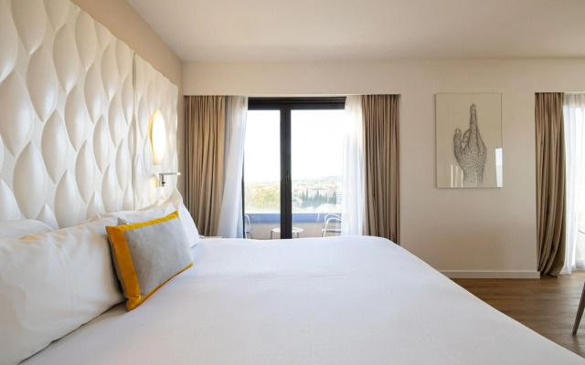 Renaissance Aix-en-Provence Hotel