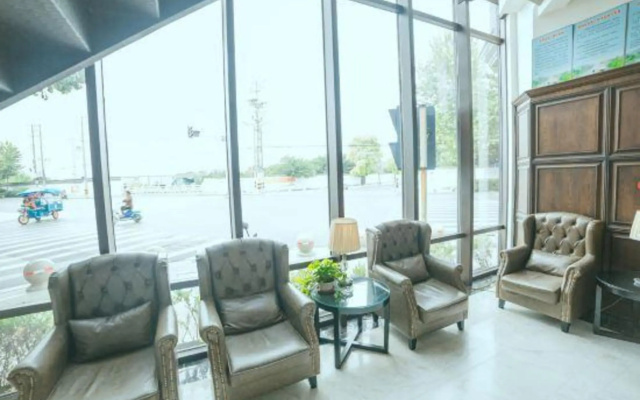 Rena Boutique Hotel