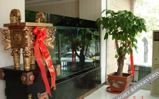 Tairuiyang Business Hostel