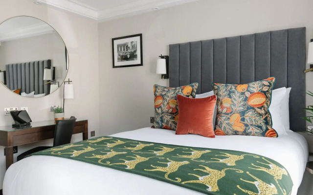 The Selwyn Hotel