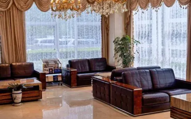 Yangfeng Yiju Hotel