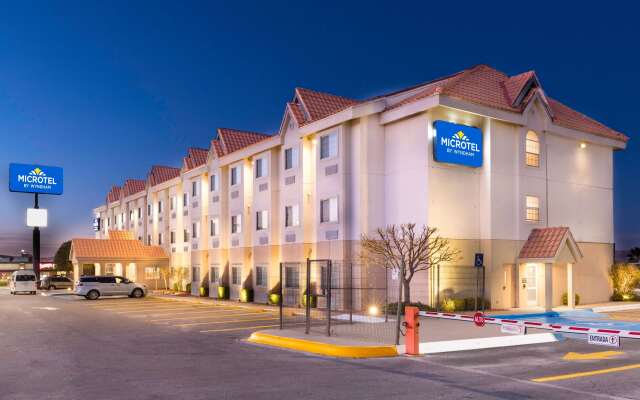 Microtel Inn & Suites by Wyndham Chihuahua