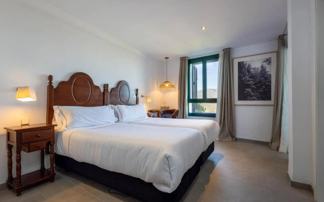 TUGASA Hotel Arco de la Villa