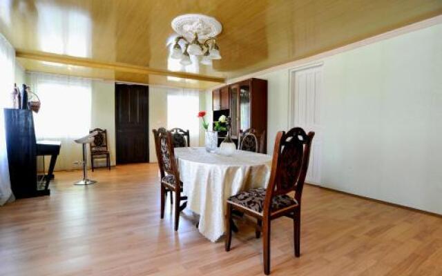 Mamanti House