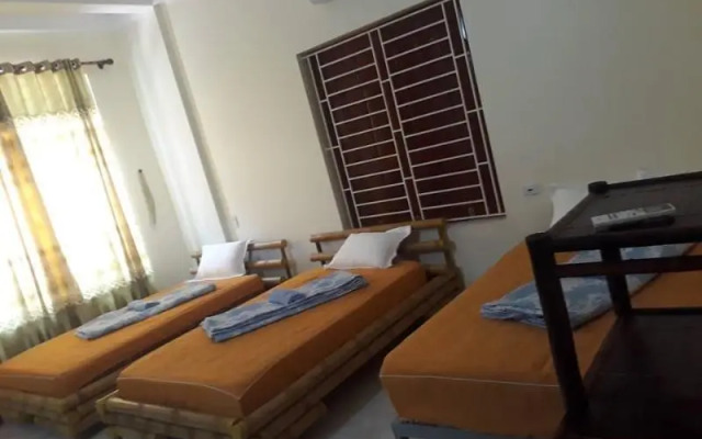 Trang An Mountain House