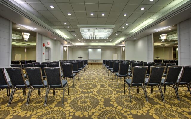 Executive Suites Hotel Metro Vancouver