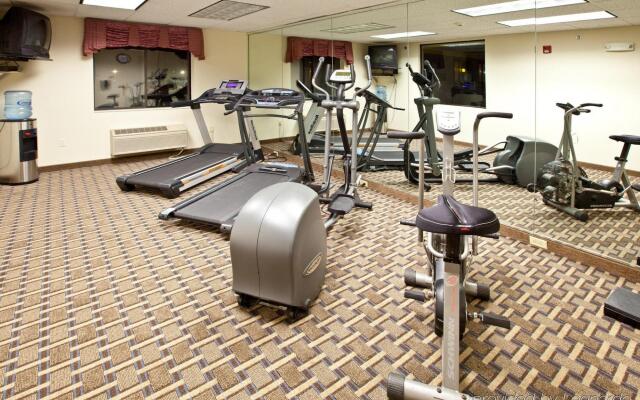 Country Inn & Suites by Radisson, South Haven, MI