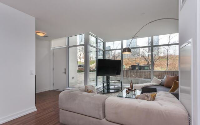 Applewood Suites - Condo Townhome