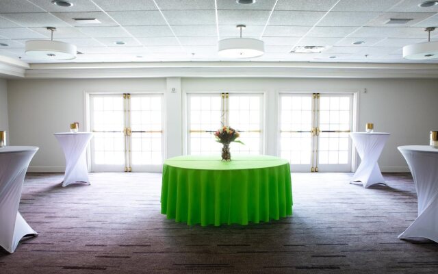 Courtyard by Marriott - Naples