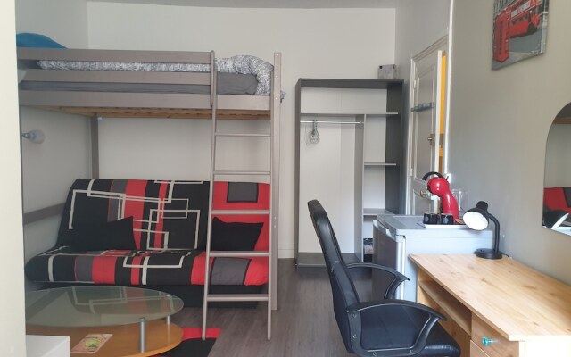 Poitiers Rabelais Chambres Quatro SDB