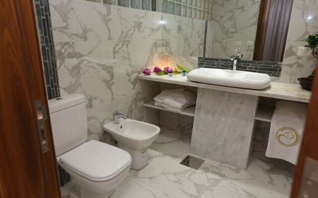 Delora Hotel and Suites