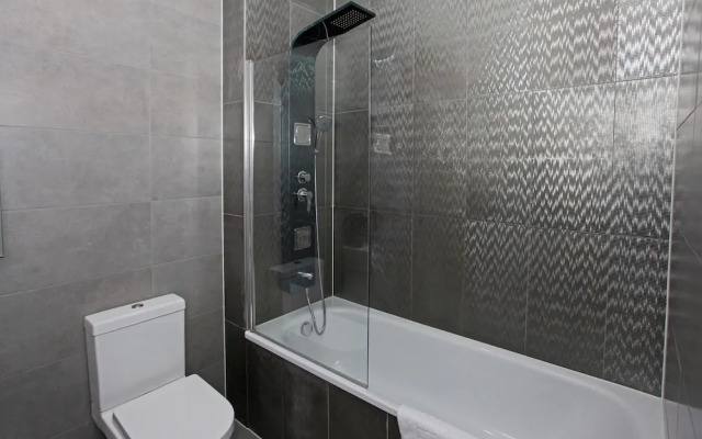 Sapphire House Apartments