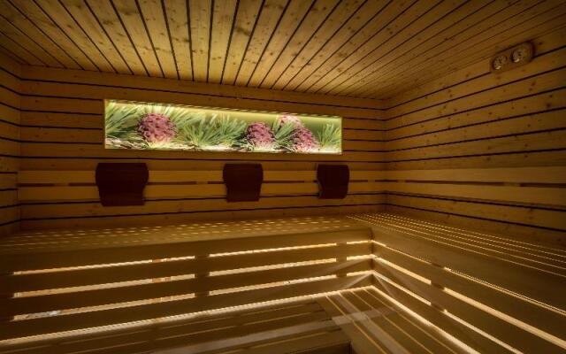 Dolomites Hotel La Fradora