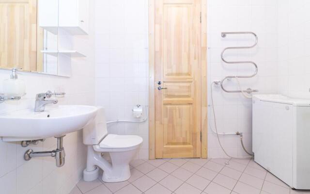 -V66- Apartment, By Cohost