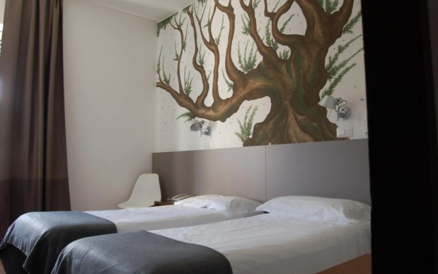 LH Arca Street Art Hotel