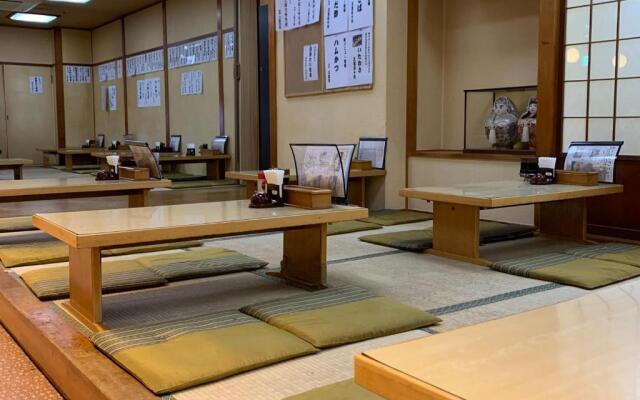 Funabashi Grand Sauna and Capsule Hotel - Caters to Men