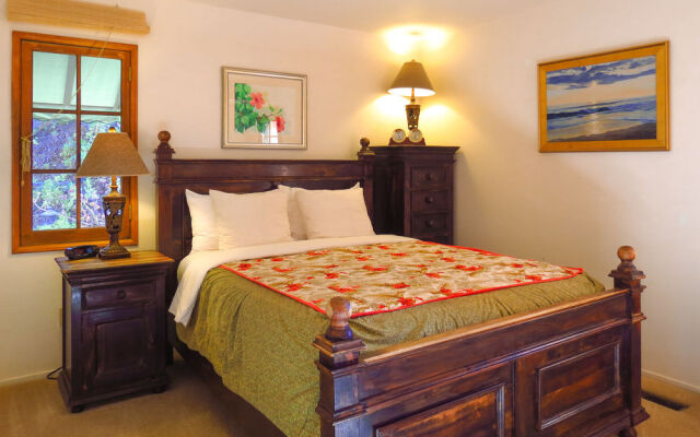 Topanga Canyon Inn B&B