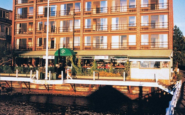 Club Wyndham Inn on the Harbor