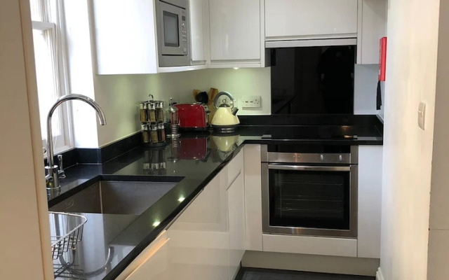 Hans road Apartment