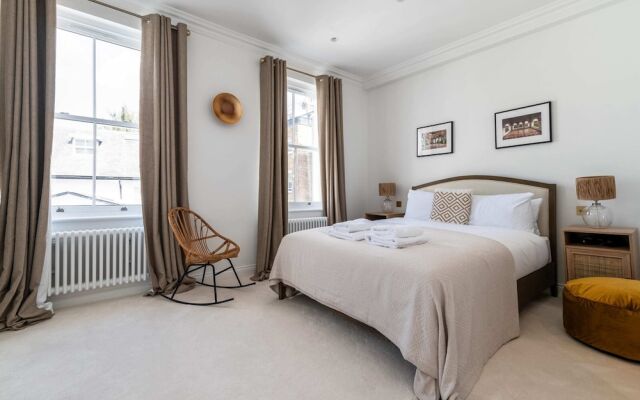 Impressive and Gorgeous Kensington Family Home