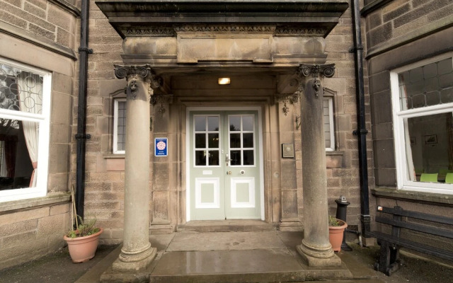 YHA Ravenstor - Hostel