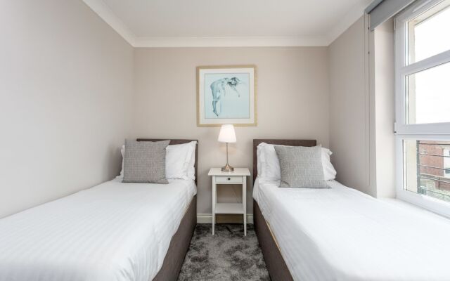 Elms Way - Donnini Apartments