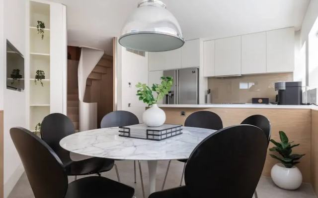 Hanway Street by Onefinestay