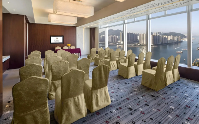 Nina Hotel Tsuen Wan West