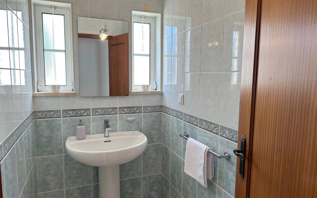 BnB Homes Luxurious Villa With 5 Bedrooms Pool