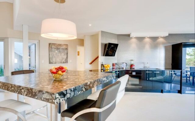Cottesloe Contemporary Villa