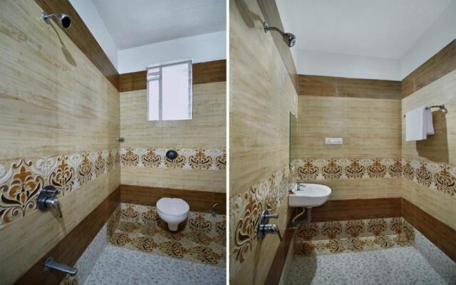 Capital O 13489 Garuda Comforts