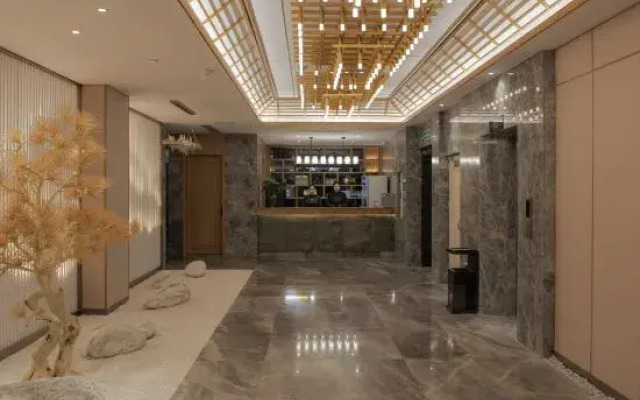 Xinhui Hotel (Xuanhan Yilian Passenger Transport Terminal Branch)