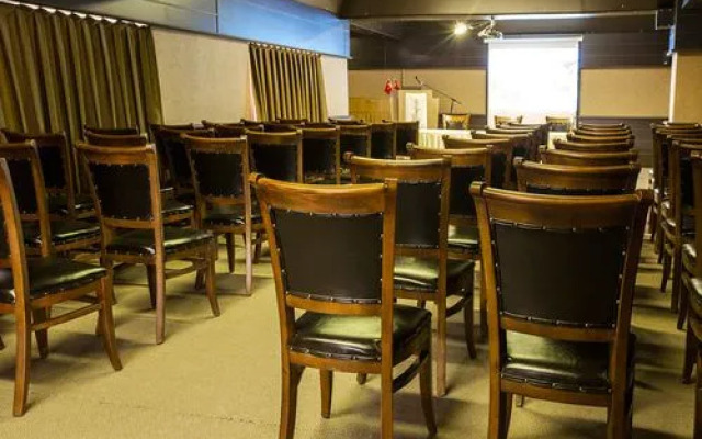 Otel Azmakhan