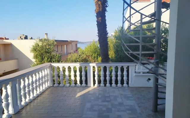 Aleksandra - 10 m From sea - A5