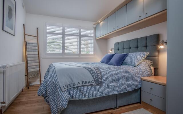 Town Heights - 3 Bedroom Holiday Home - Tenby