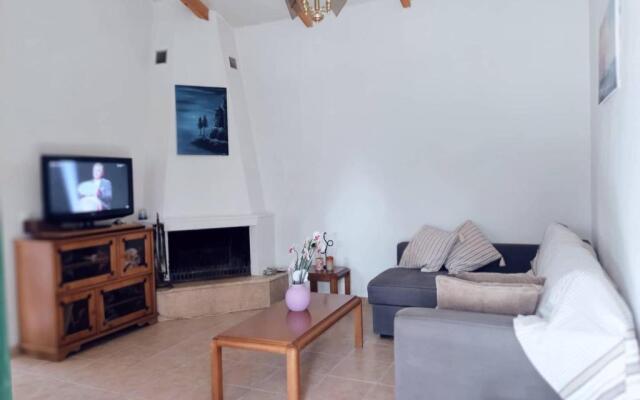 Eva's House