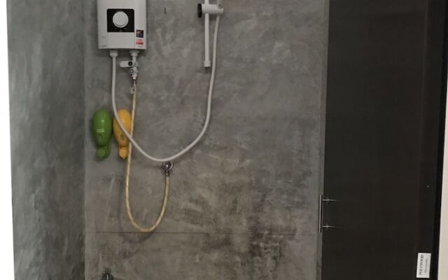 Kondee Cino Cafe and Glamping