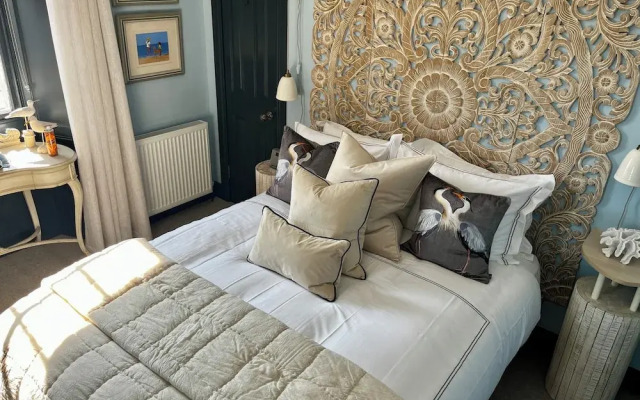 Abbotsford Hotel