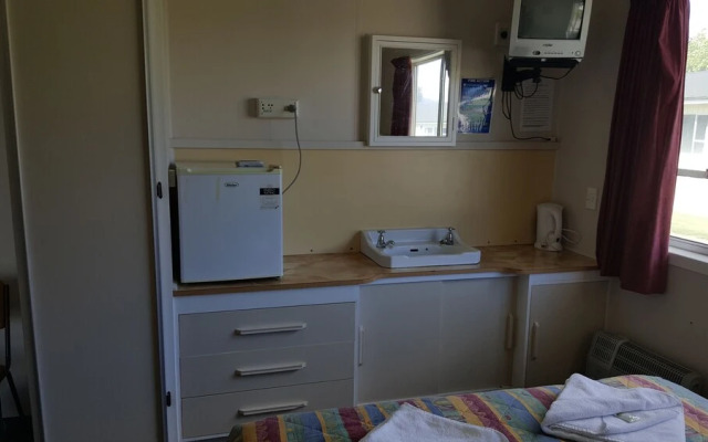 High Country Motel and Backpackers