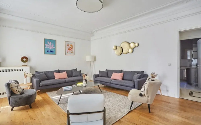 Superb Apartment Center of Paris/montmartre