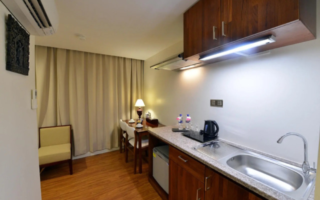 Cherry Hills Hotel