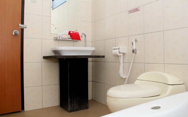 RedDoorz @ Sersan Bajuri